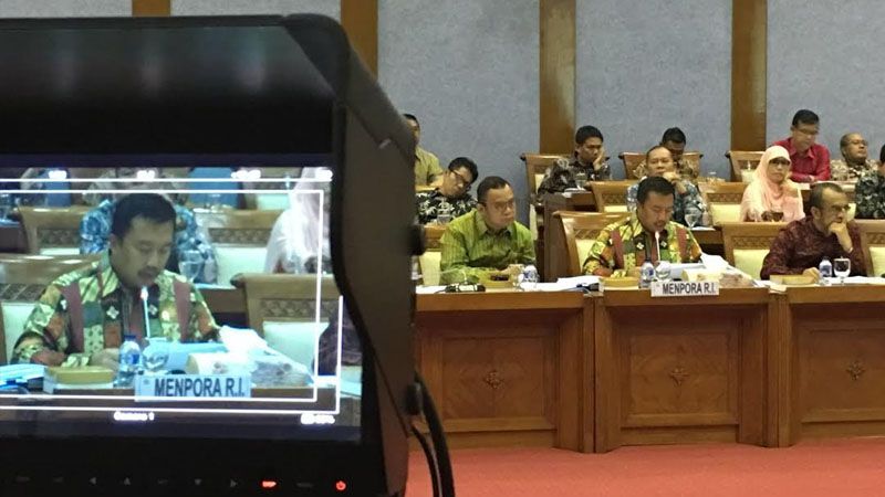 Menteri Pemuda dan Olahraga (Menpora), Imam Nahrawi dalam raker bersama anggota komisi X. Copyright: &copy; Info Kemenpora